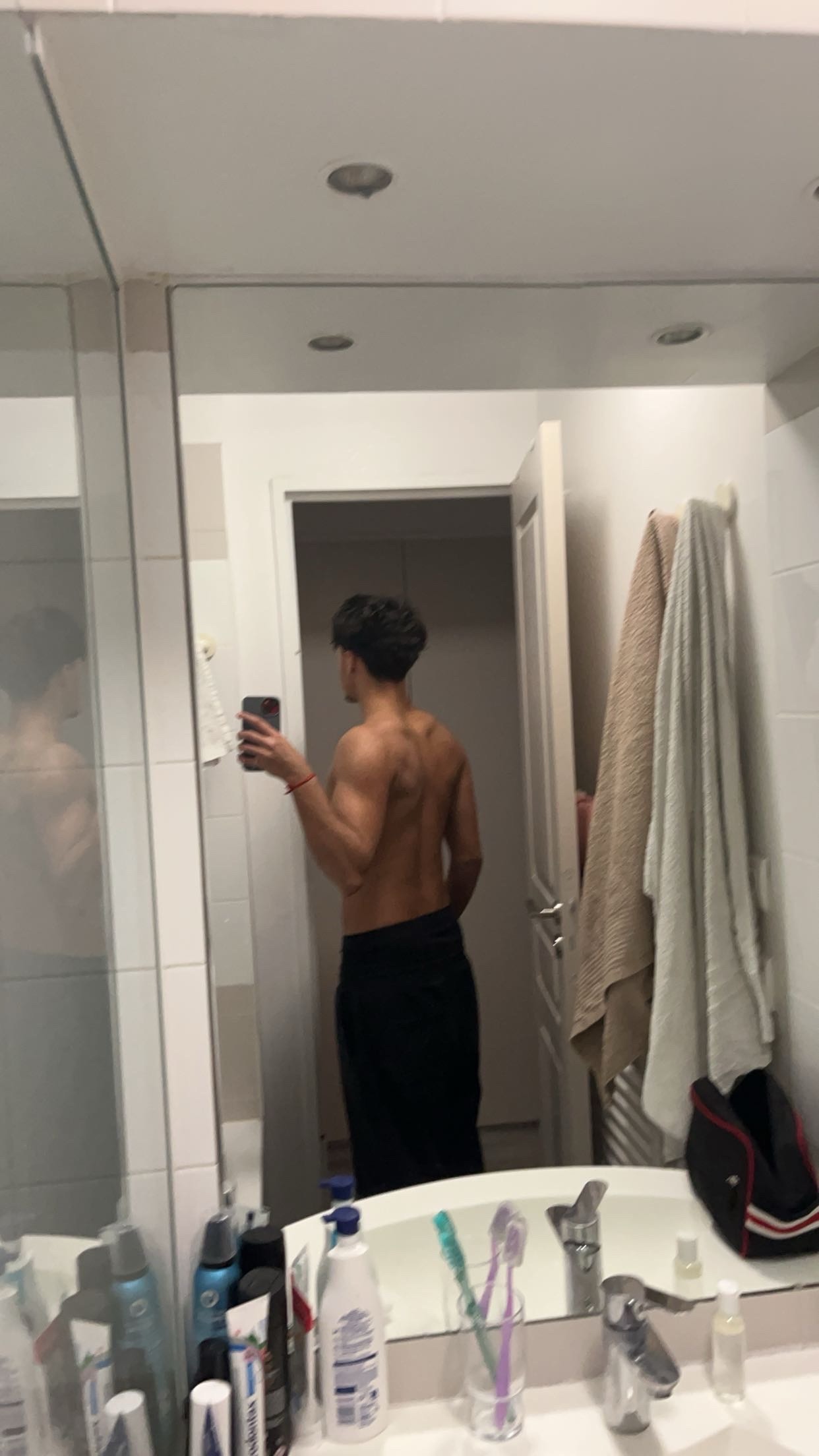 Profil de Pieter, 19 ans, Escort TS Monaco à Juignettes