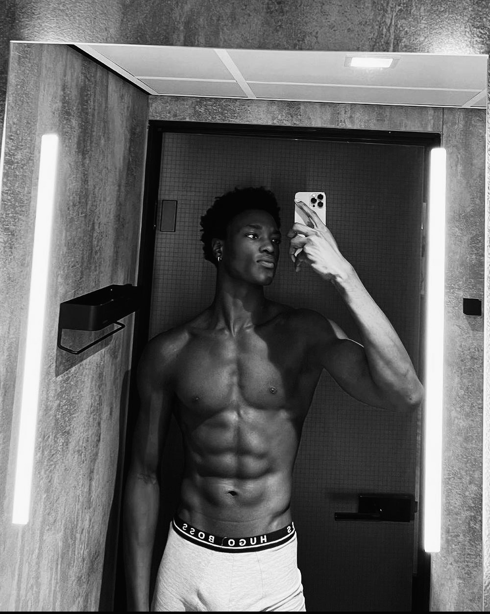 Profil de Alaric, 25 ans, Escort TS Monaco à Lessac