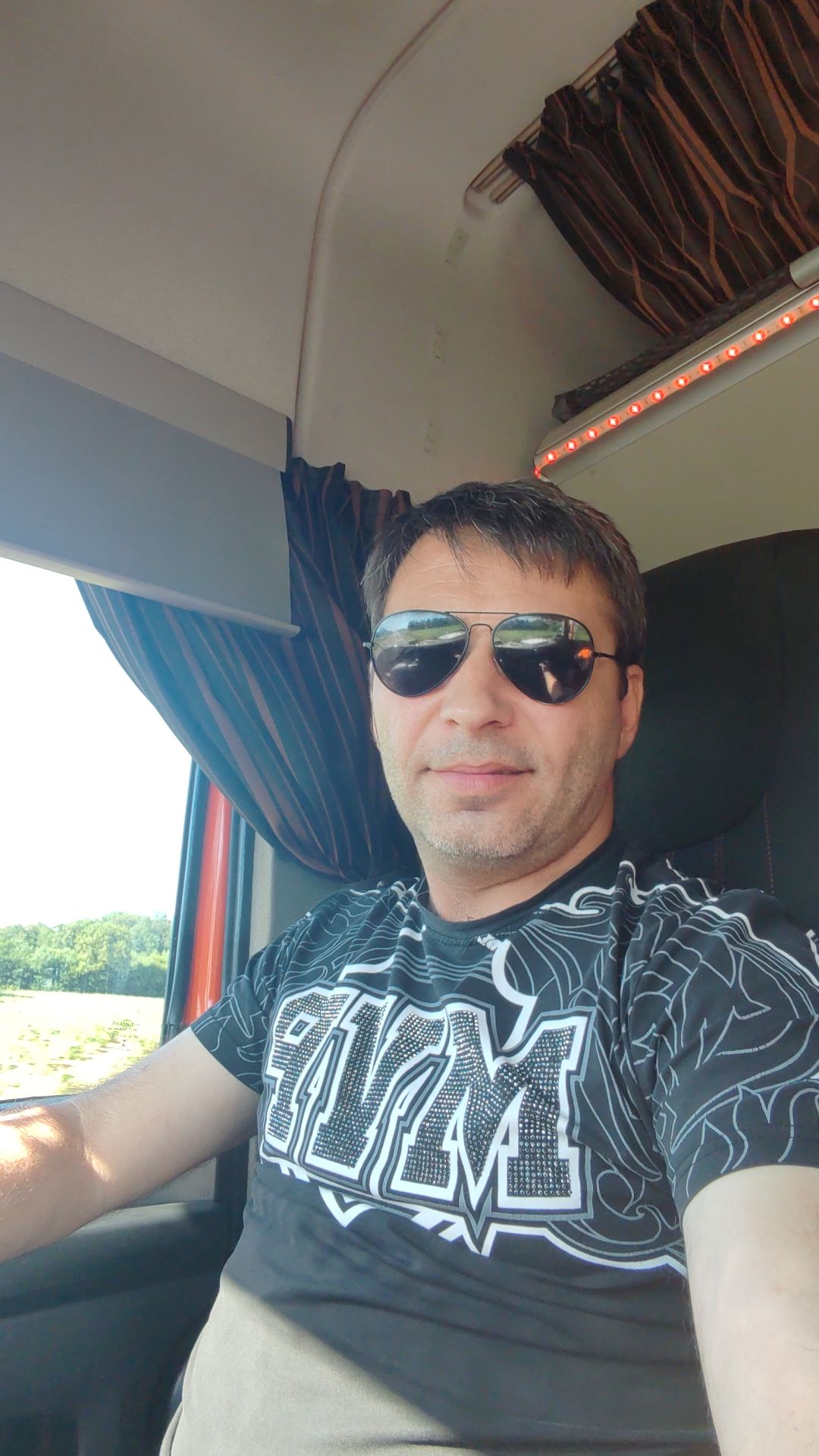 Profil de Jarrod, 46 ans, Escort TS Monaco à Pontpoint