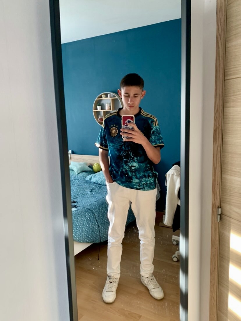 Profil de Manech, 19 ans, Escort TS Monaco à Chevrières