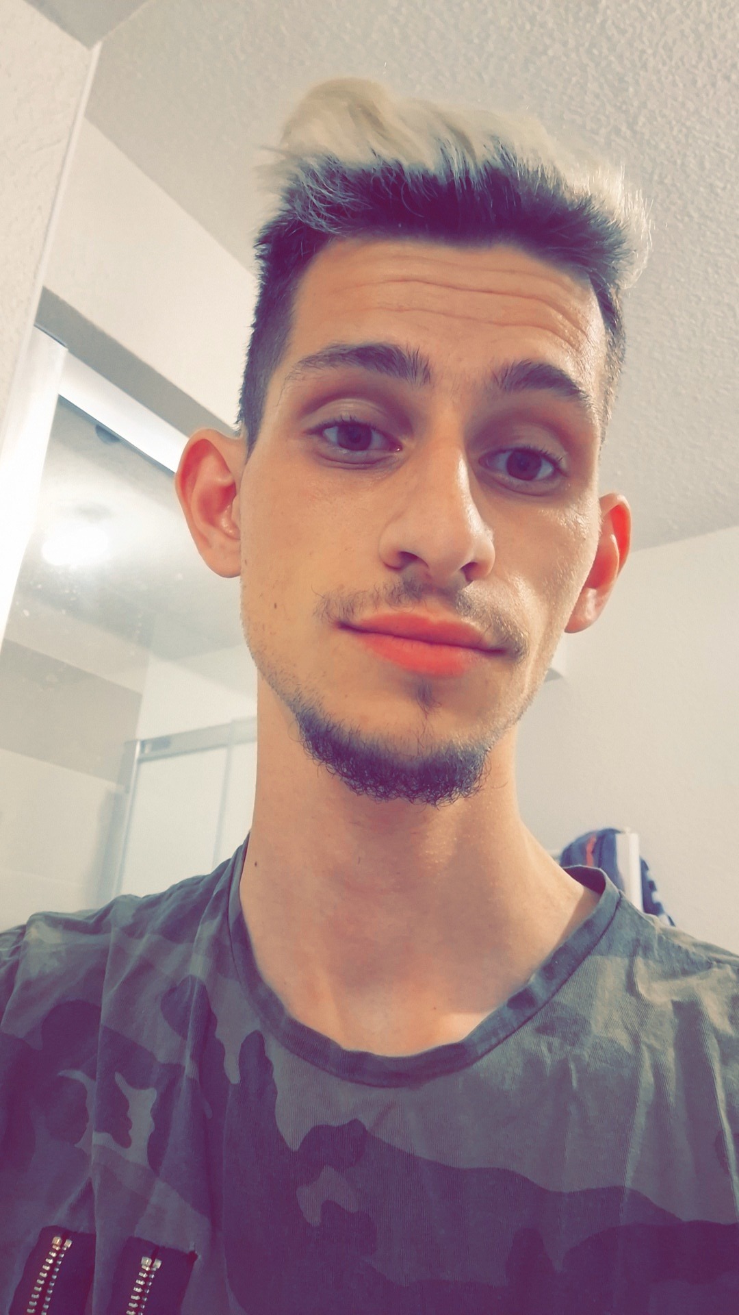 Profil de Lindo, 28 ans, Escort TS Monaco à Courcelette