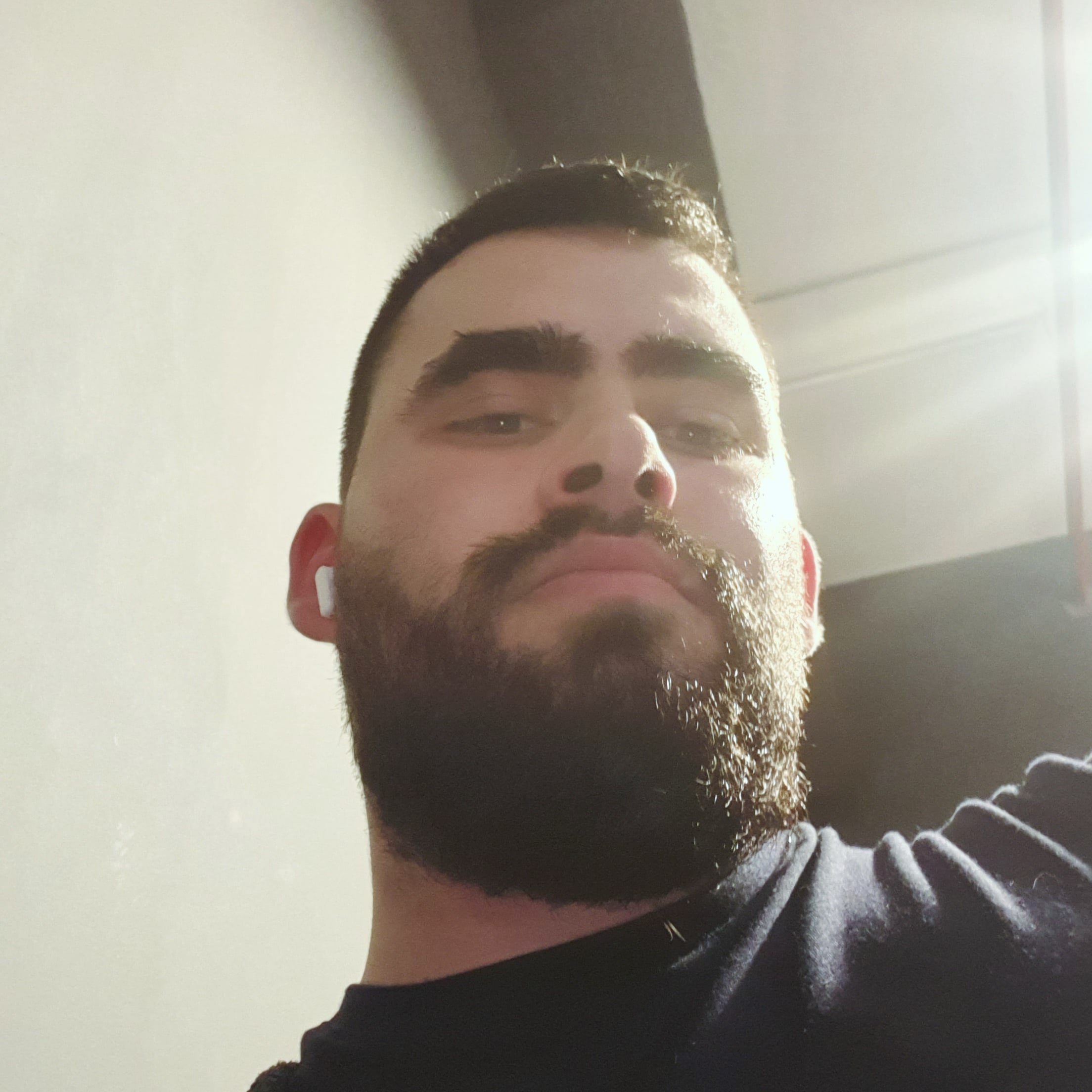 Profil de Roald, 32 ans, Escort TS Monaco à Vrocourt