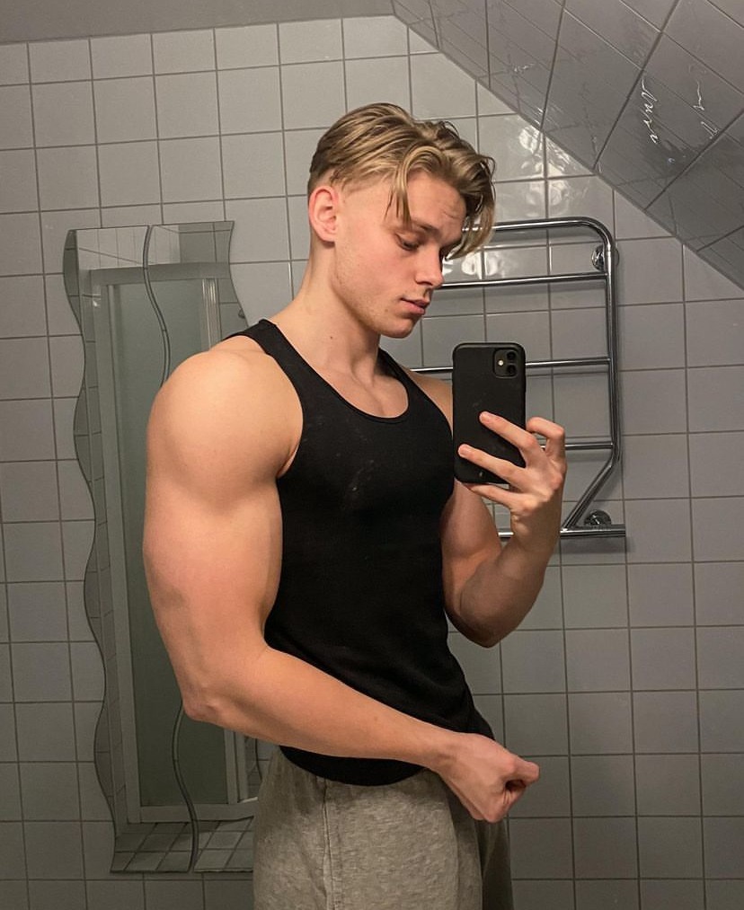 Profil de Chaabane, 21 ans, Escort TS Monaco à Barfleur