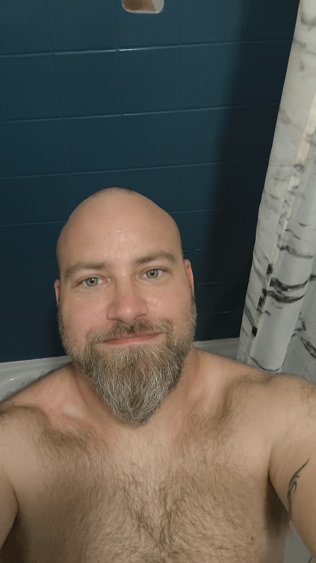 Profil de Vlad, 42 ans, Escort TS Monaco à Wasigny