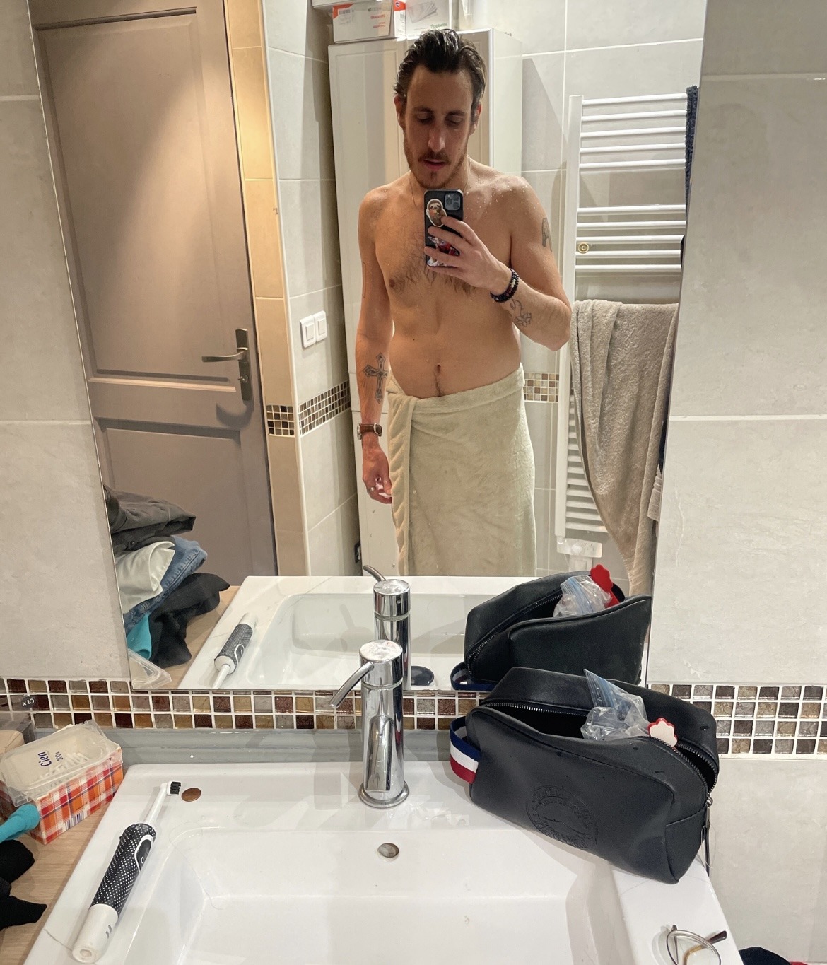 Profil de Thibauld, 36 ans, Escort TS Monaco à Hellimer