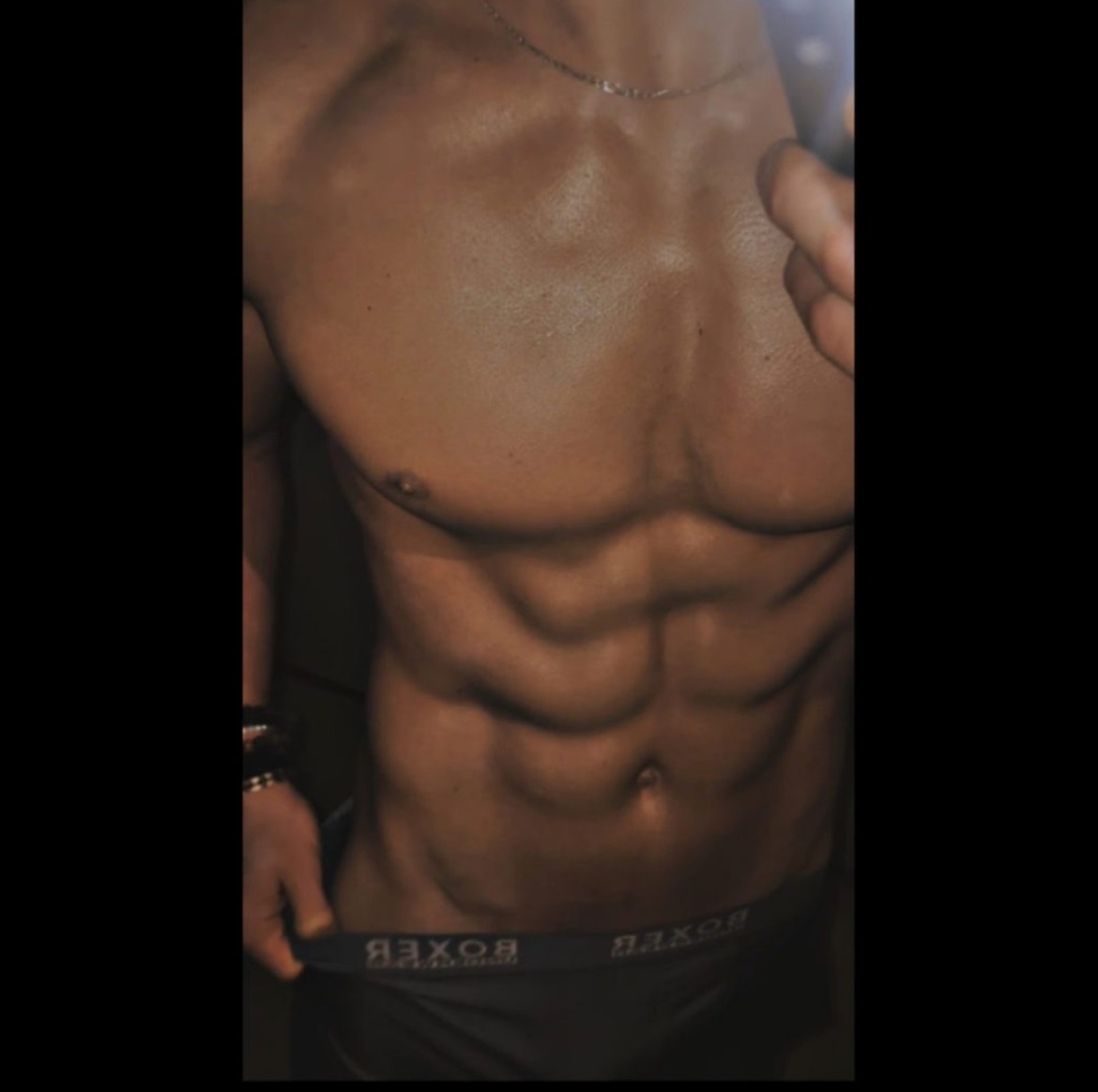 Profil de Elyesse, 22 ans, Escort TS Monaco à Crillon