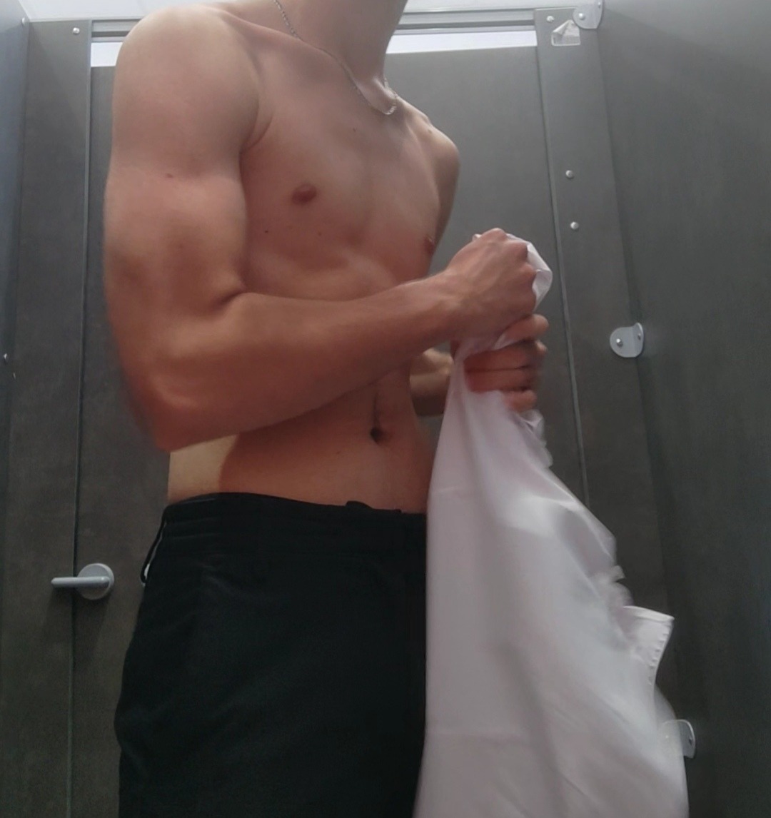 Profil de Fereol, 19 ans, Escort TS Monaco à Noyal-sous-Bazouges