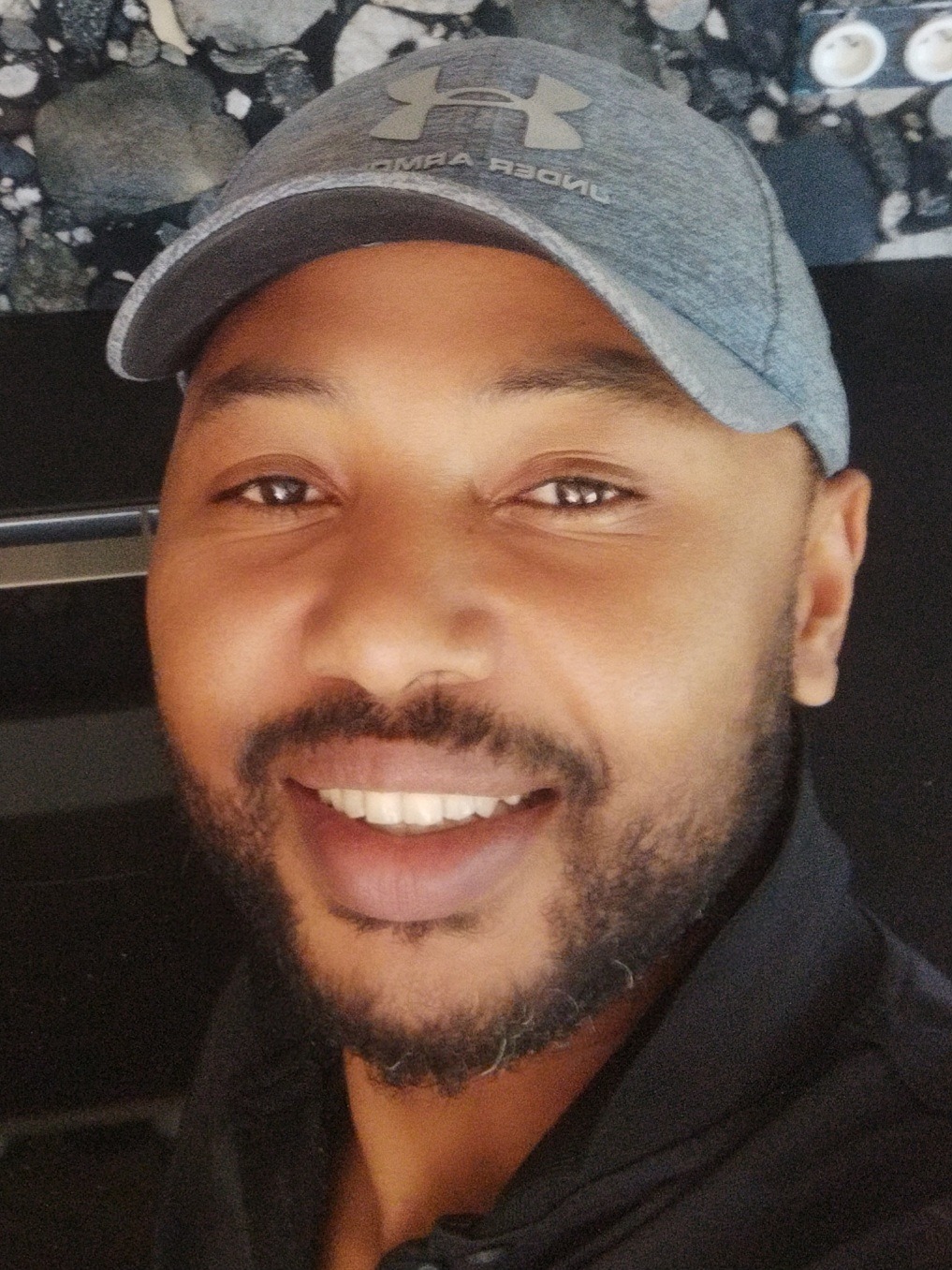 Profil de Oscar, 40 ans, Escort TS Monaco à Acy