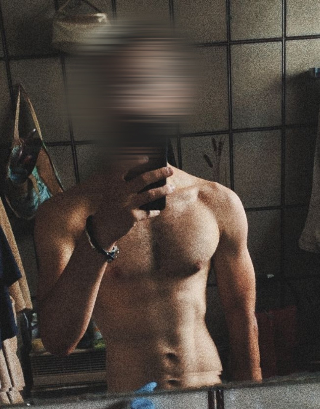 Profil de Mazen, 28 ans, Escort TS Monaco à Pouy-de-Touges