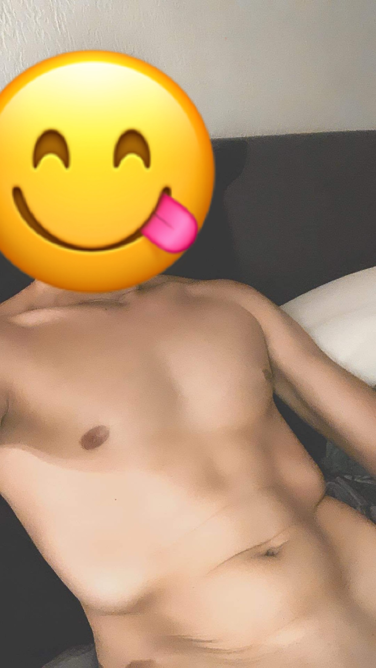 Profil de Theliau, 24 ans, Escort TS Monaco à Acon